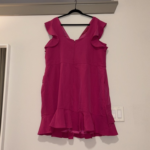 City Chic Flutter Dress in Shock Pink SZ 22 NWT - Picture 4 of 9